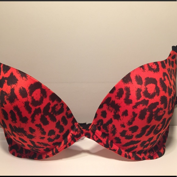 Lot of 3 Victoria Secret Bras. Size 32 D - Picture 3 of 4